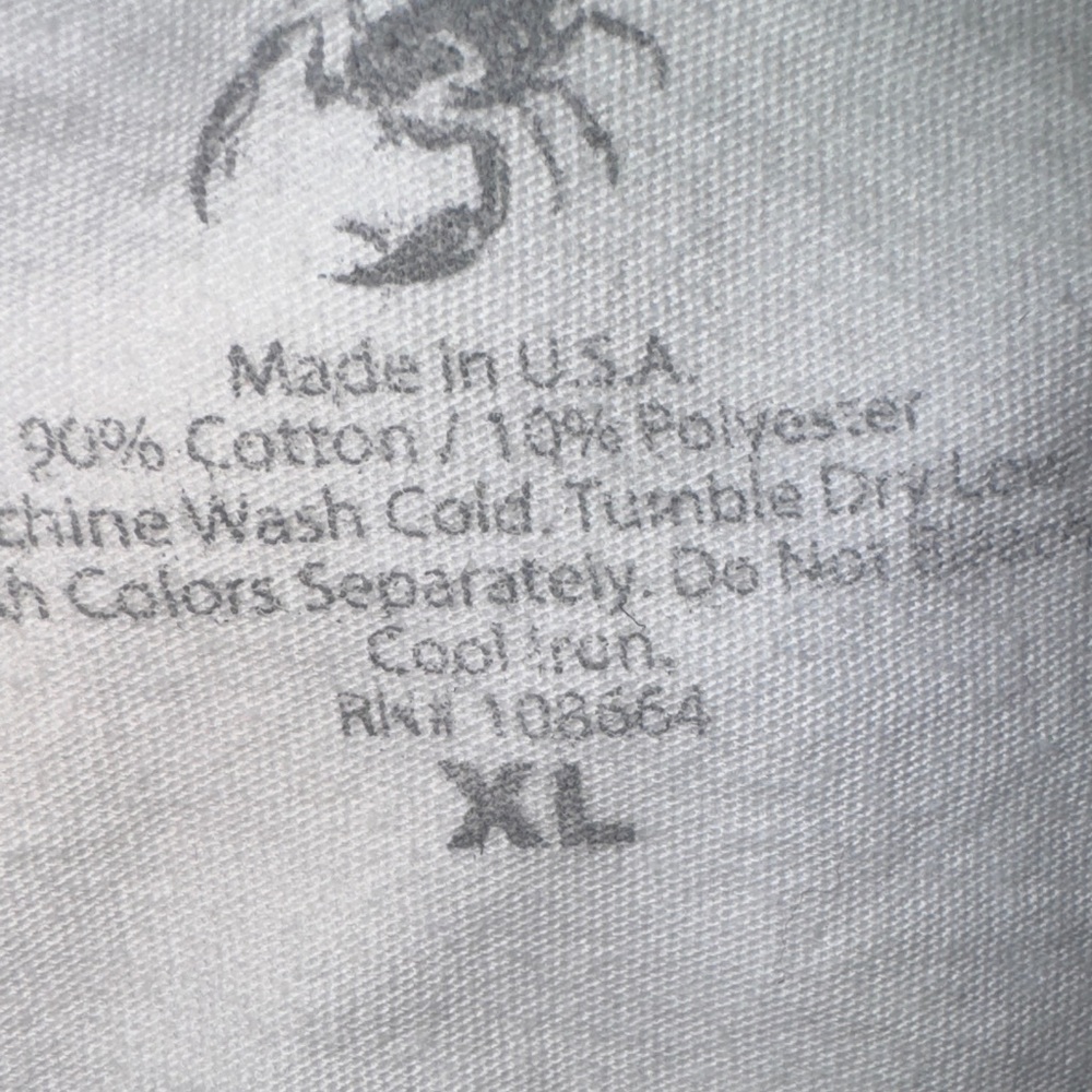 Liquid Venom XL California Graphic White T-Shirt with rainbow shortsleeve - Picture 5 of 6
